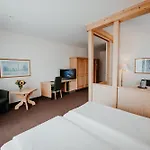 Sonnenhotel Hoher Hahn 4*