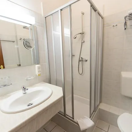 Sonnenhotel Hoher Hahn فندق 4*