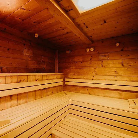 Sonnenhotel Hoher Hahn 4*