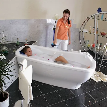 Sonnenhotel Hoher Hahn Ξενοδοχείο Schwarzenberg (Saxony)