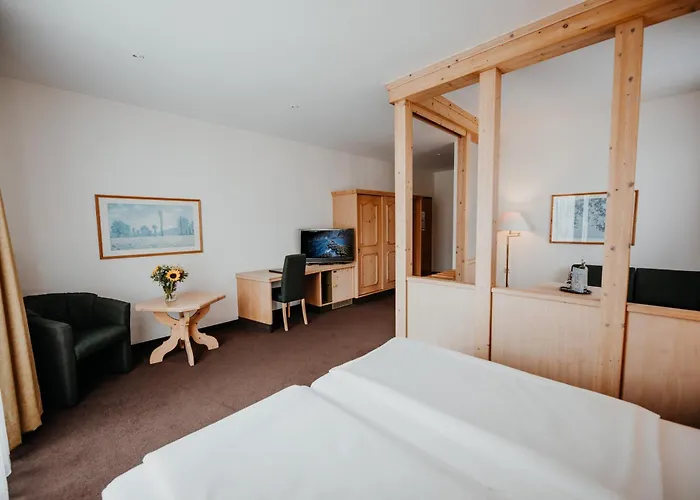 Sonnenhotel Hoher Hahn 4*
